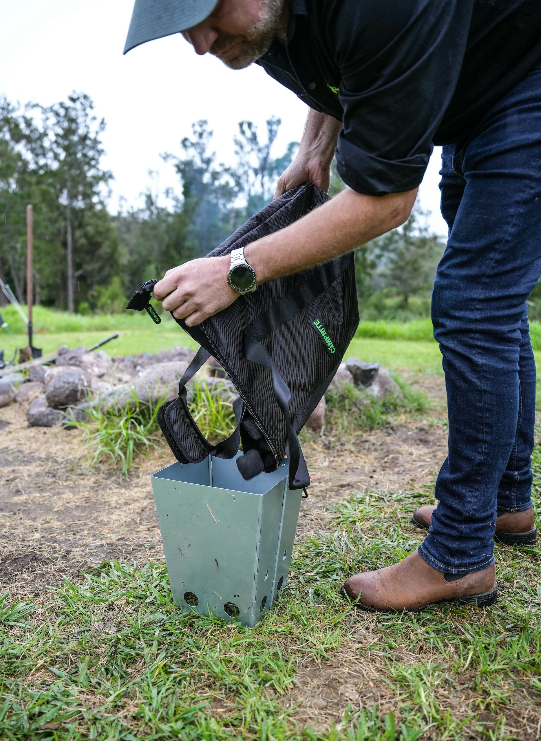 Flatfold Charcoal Starter