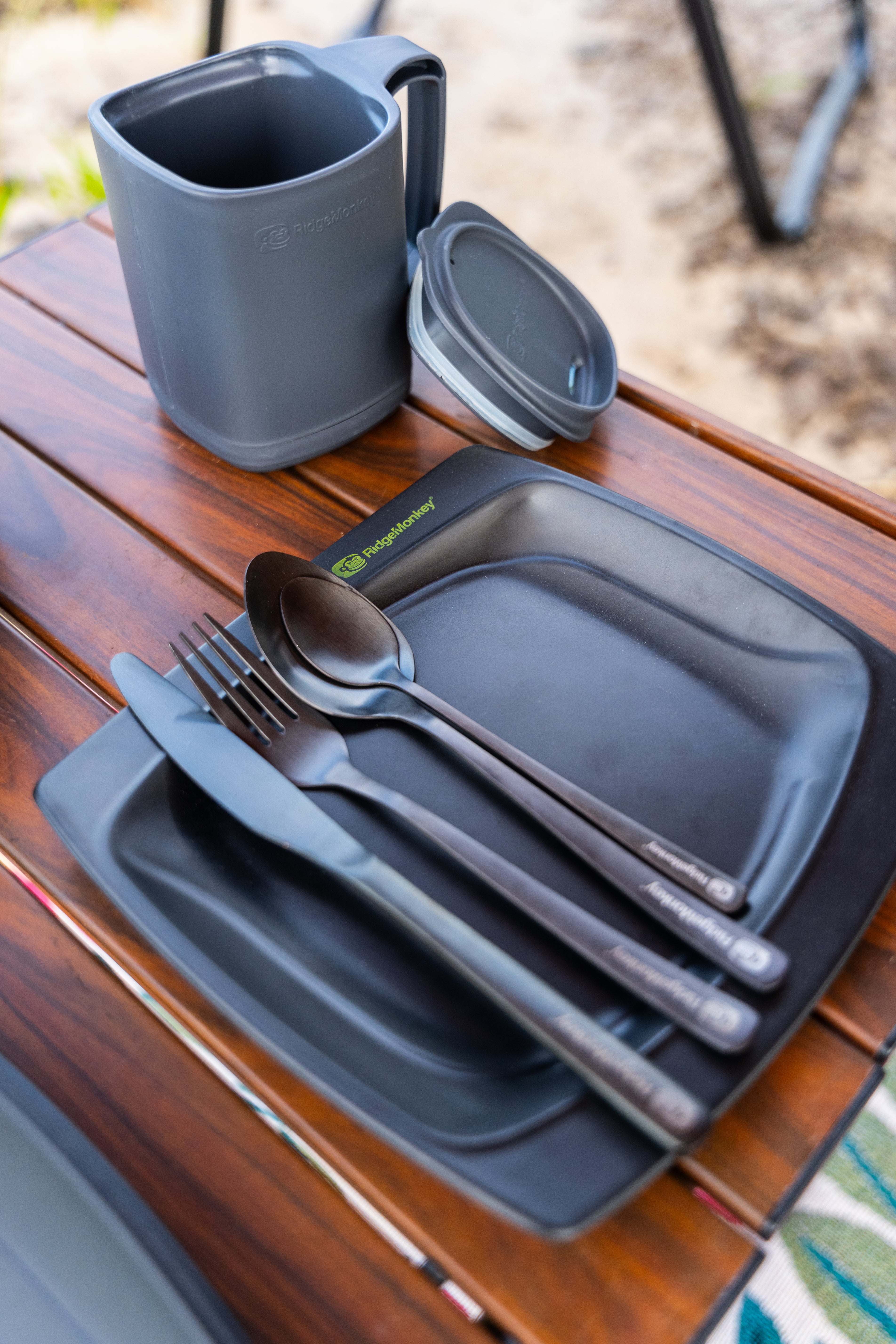 RidgeMonkey SQ DLX Plate Set Large